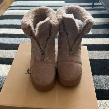 미네통카 어그 부츠