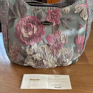 Think Beef 새상품급 꽃무늬 핸드백