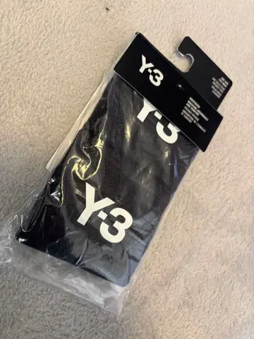 [미개봉 새상품] Y-3 와이스리 리스트 밴드 블랙