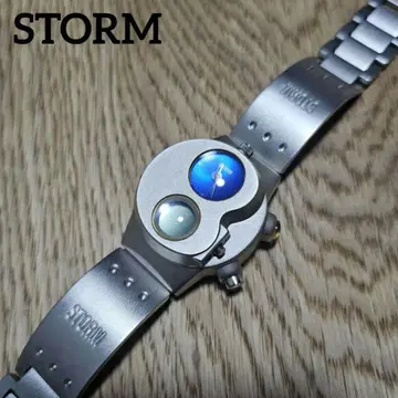STORM 쿼츠 아날로그 라운드 실버 계열 손목시계 빈티지