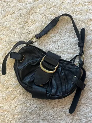 tres 빈티지 하프문 핸드백