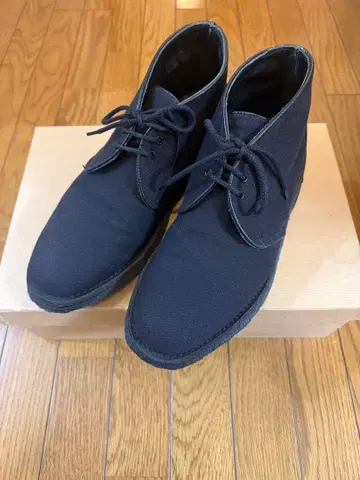 Tricker's 처카 부츠 Margaret Howell 블랙