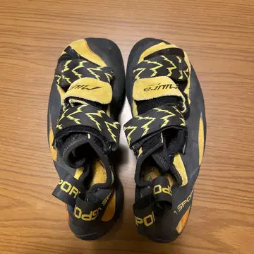 La Sportiva 클라이밍 신발 블랙/노랑 미우라 VS 38 1/2