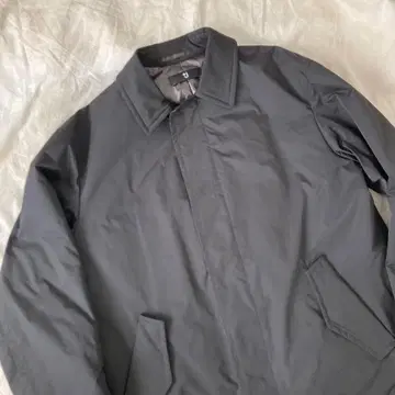 유니클로 +J 블랙 충전솜 패딩 오버 사이즈 스텐카라 코트