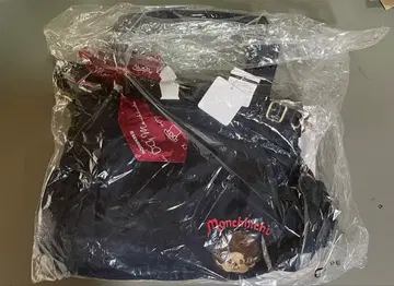 몽치치 숄더백 네이비 컬러