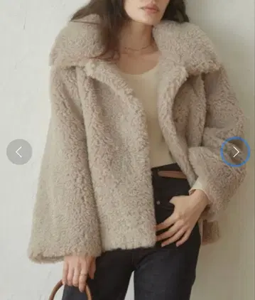 acym Fluffy boa volume 자켓 베이지