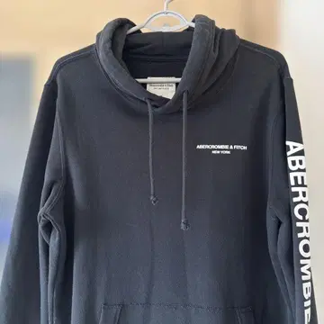 ABERCROMBIE & FITCH 블랙 후드티 M
