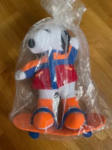 스누피 스케이트보드 봉제 인형