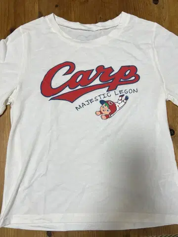 Carp 콜라보 MAJESTIC LEGON 반팔 T셔츠