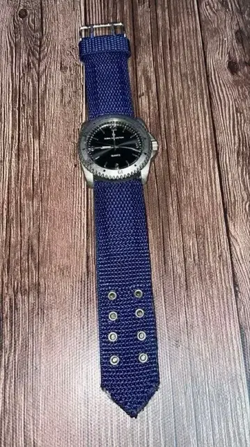 오션 컬렉션 쿼츠 손목시계 네이비