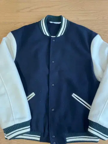 ZARA 네이비/화이트 바시티 자켓 XL