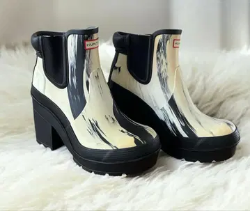 레어 HUNTER 헌터 사이드 고어 부츠 통굽 힐 화이트 x 블랙