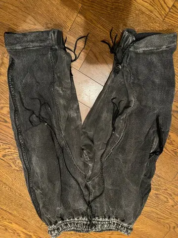 KMRii 메쉬 블랙 팬츠