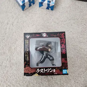 귀멸의 칼날 토미오카 기유 피규어