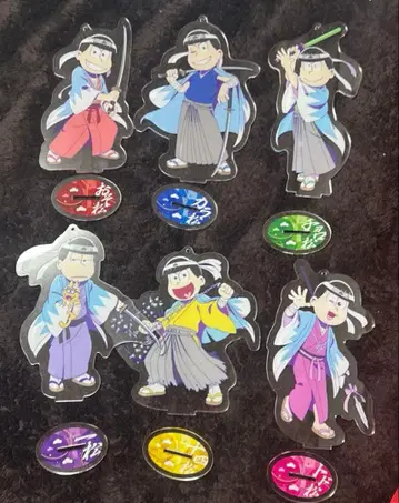 오소마츠 6쌍둥이 아크릴 스탠드 묶음 판매