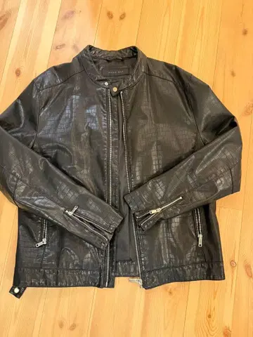 [ 새상품급 ] ZARA 크로코 싱글 라이더 XL 자라