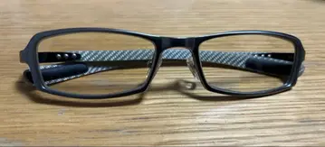 스타일리시한 직사각형 안경 미우라 하루마