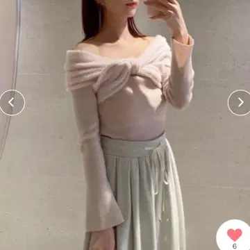 택 포함 새상품 SNIDEL WEB 한정판 오프숄더 리본 니트 핑크