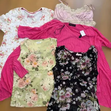 핑크하우스 레스트로즈 여러가지 꽃무늬 반팔 상의 모음