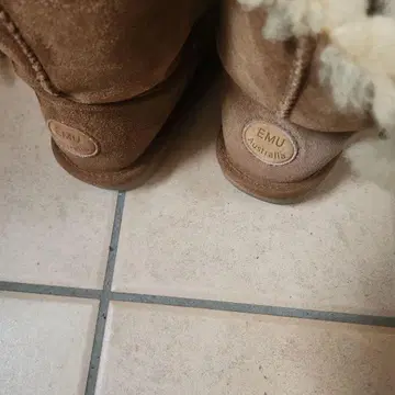 EMU 브라운 어그 부츠