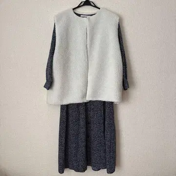 꽃무늬 원피스와 플리스 베스트 코디네이트 판매