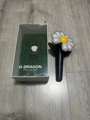 G-DRAGON 공식 응원봉 데이지