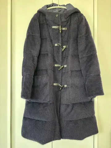 ARTISAN 다운 코트