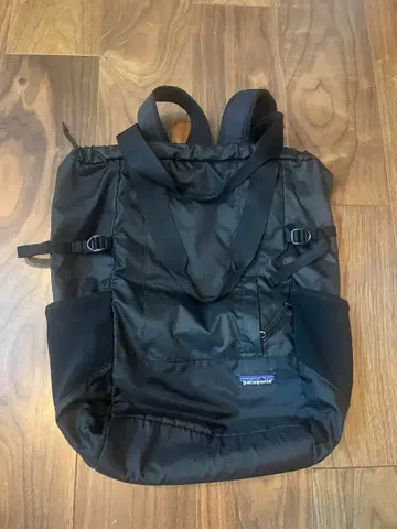 파타고니아 라이트웨이트 트래블 토트백 블랙