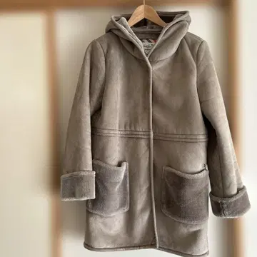 그레이 후드 부착 무스탕 코트 사이즈 3