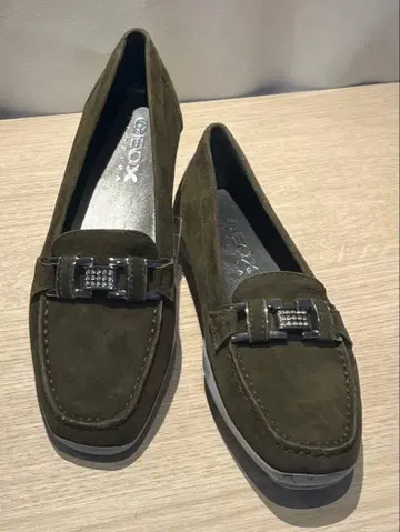 Geox 올리브 그린 스웨이드 로퍼