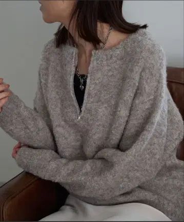 TRIANGLE PLETTE 집업 니트 그레이쉬 베이지