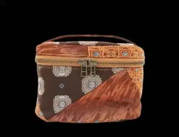 uneven x MALION vintage tie vanity bag