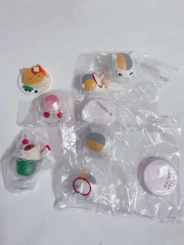 나츠메 우인장 냥코 선생님 피규어 미사용 받침대 포함 제일복권 크림 소다