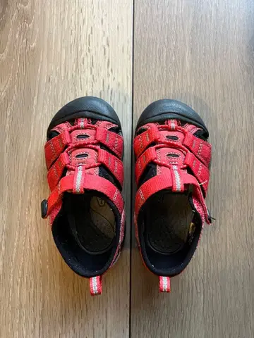 KEEN 아웃도어 샌들 레드 14.5cm