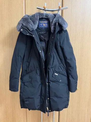 울리치 다운 코트