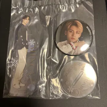 MINGYU 캔뱃지 아크릴 스탠드 세트