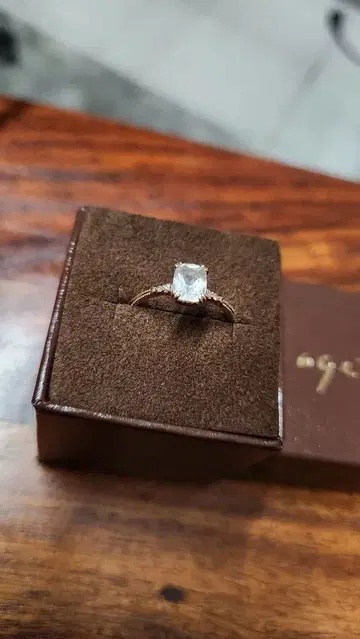 아가트 반지 K10 스퀘어 쿼츠 다이아 11호