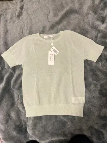 UNIVERSAL TISSU 유니버셜 티슈 반팔 니트 민트