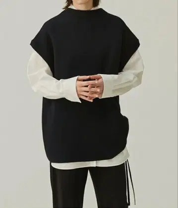 DES PRES 울 폴리에스테르 빌드넥 베스트