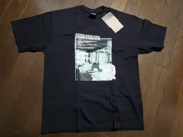 새상품 더 노스 페이스 T-셔츠