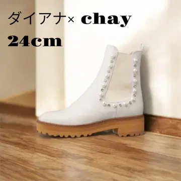 다이애나 x chay 사이드 고어 부츠 24cm 화이트