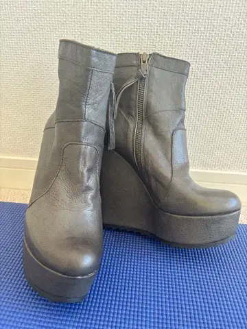 그레이 가죽 웨지솔 숏부츠 통굽 부츠