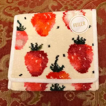 페이 스트로베리 도트 손수건 파우치 2