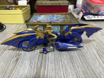 가면라이더 류우키 나이트 서바이브 다크레이더 바이크 변형 피규어