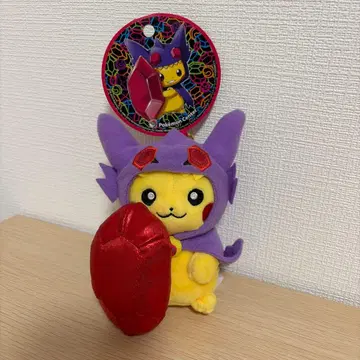 메가 야미라미 판초를 입은 피카츄 봉제 인형 키링