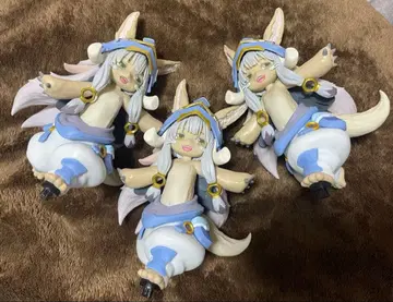 나나치 피규어 세트