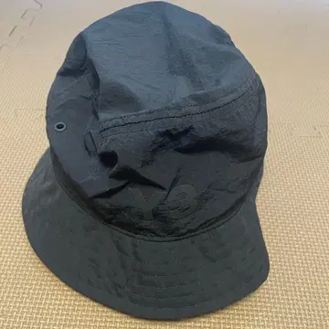 Y-3 블랙 버킷햇