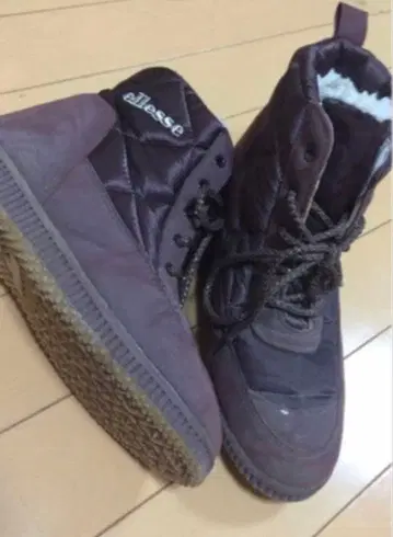 엘레쎄 내 보아 하이컷 스니커즈 보르도 22.5 숏부츠 따뜻함