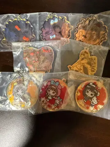 이토 준지 x 산리오 캐릭터즈 아크릴 참