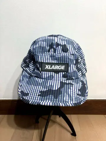 XLARGE 블루 카모 패턴 캡